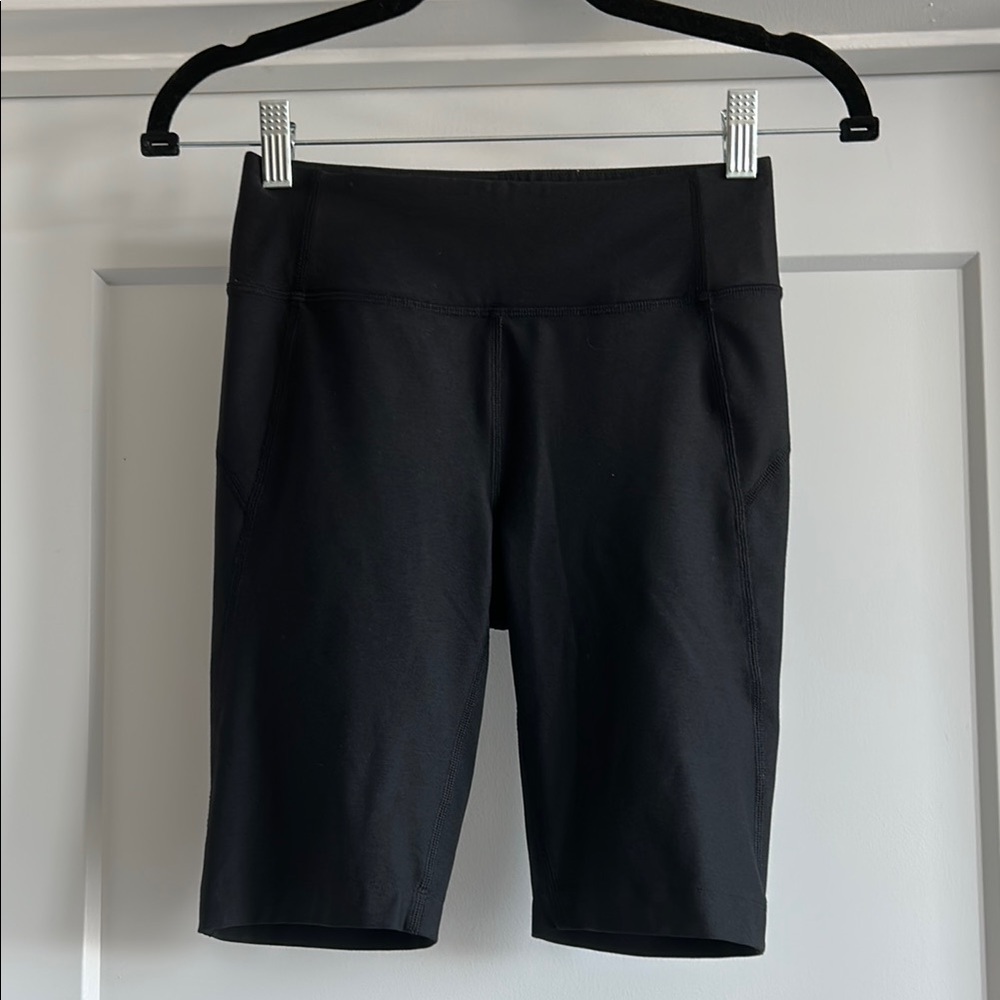 Outdoor Voices Warm up shorts
